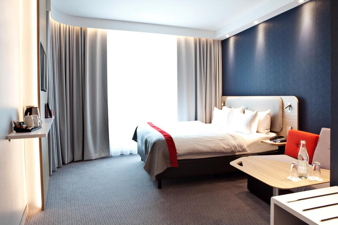 Holiday Inn Express - Kaiserslautern By Ihg Eksteriør billede