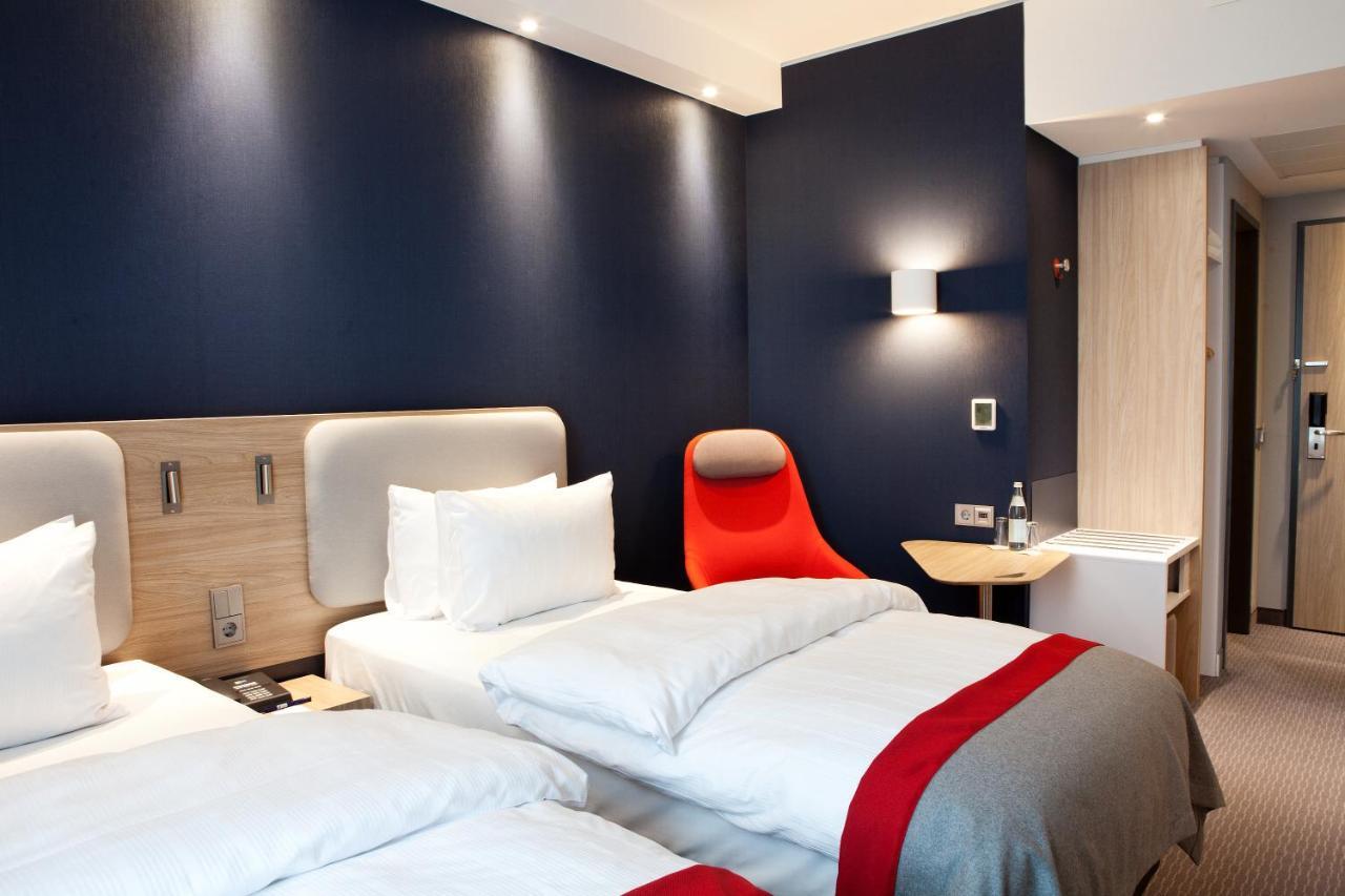 Holiday Inn Express - Kaiserslautern By Ihg Eksteriør billede